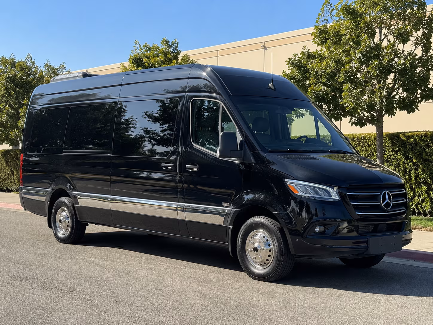 burbank sporting event shuttle bus rentals in burbank