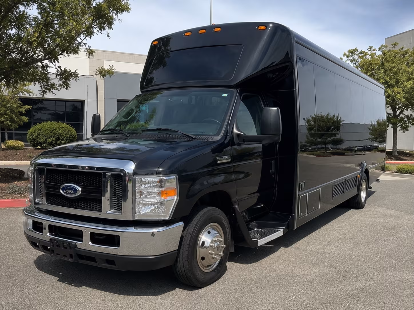 camarillo party bus rental 2
