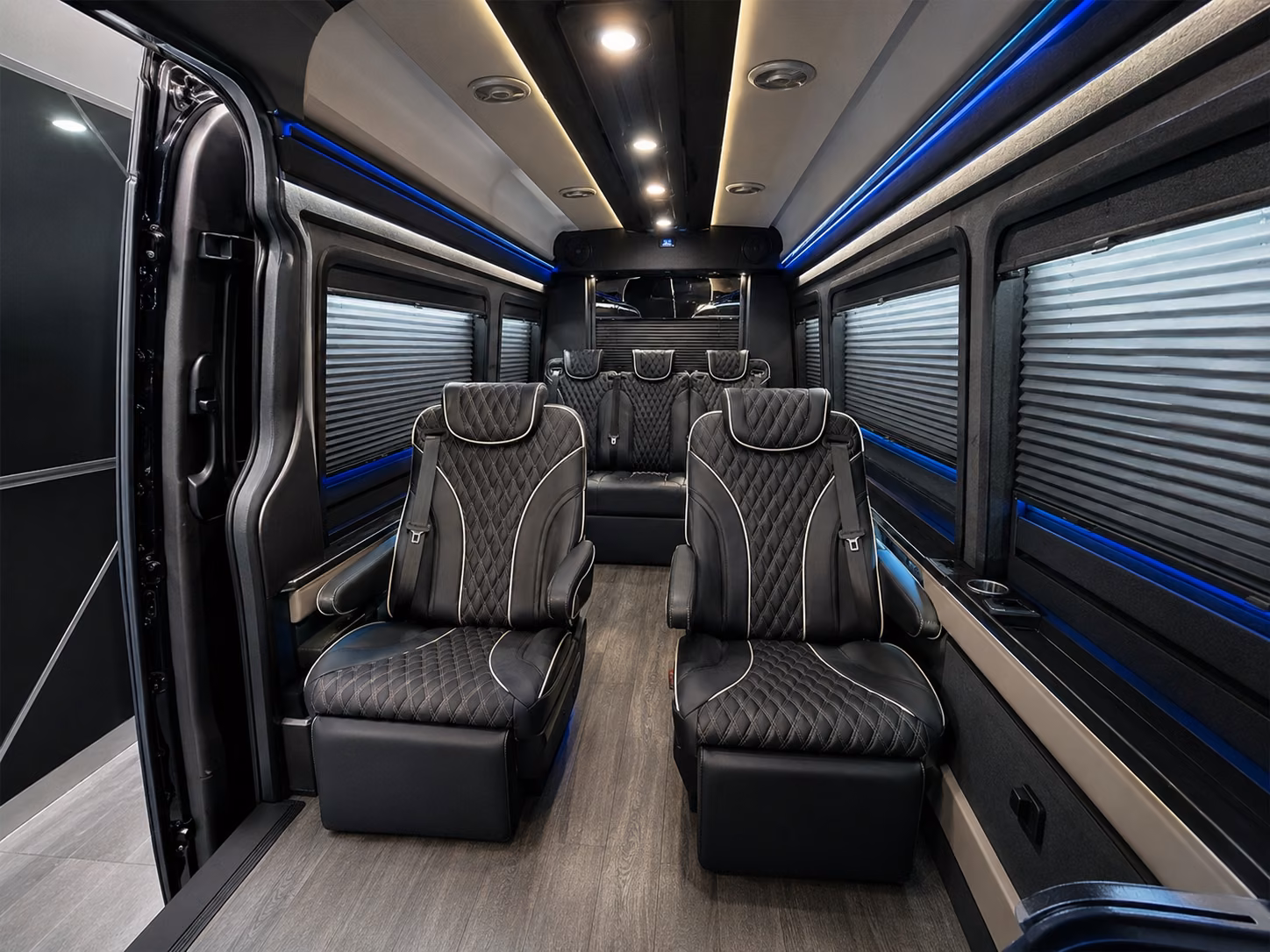 group airport transfers for corporate teams universities and large groups
