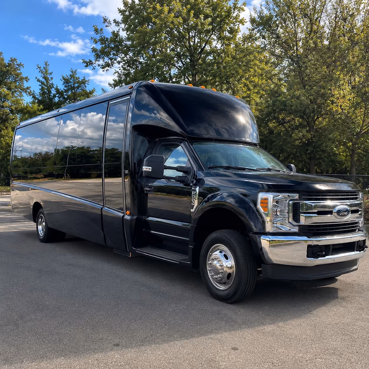 los angeles ride to the game in comfort with a los angeles charter bus