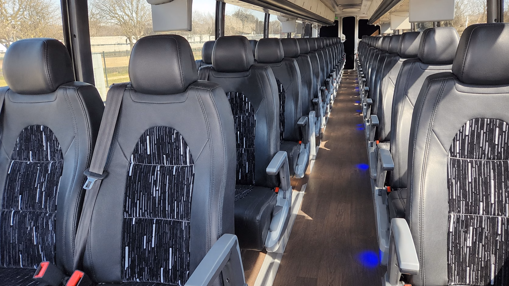 pasadena bus rentals for trade shows and conferences