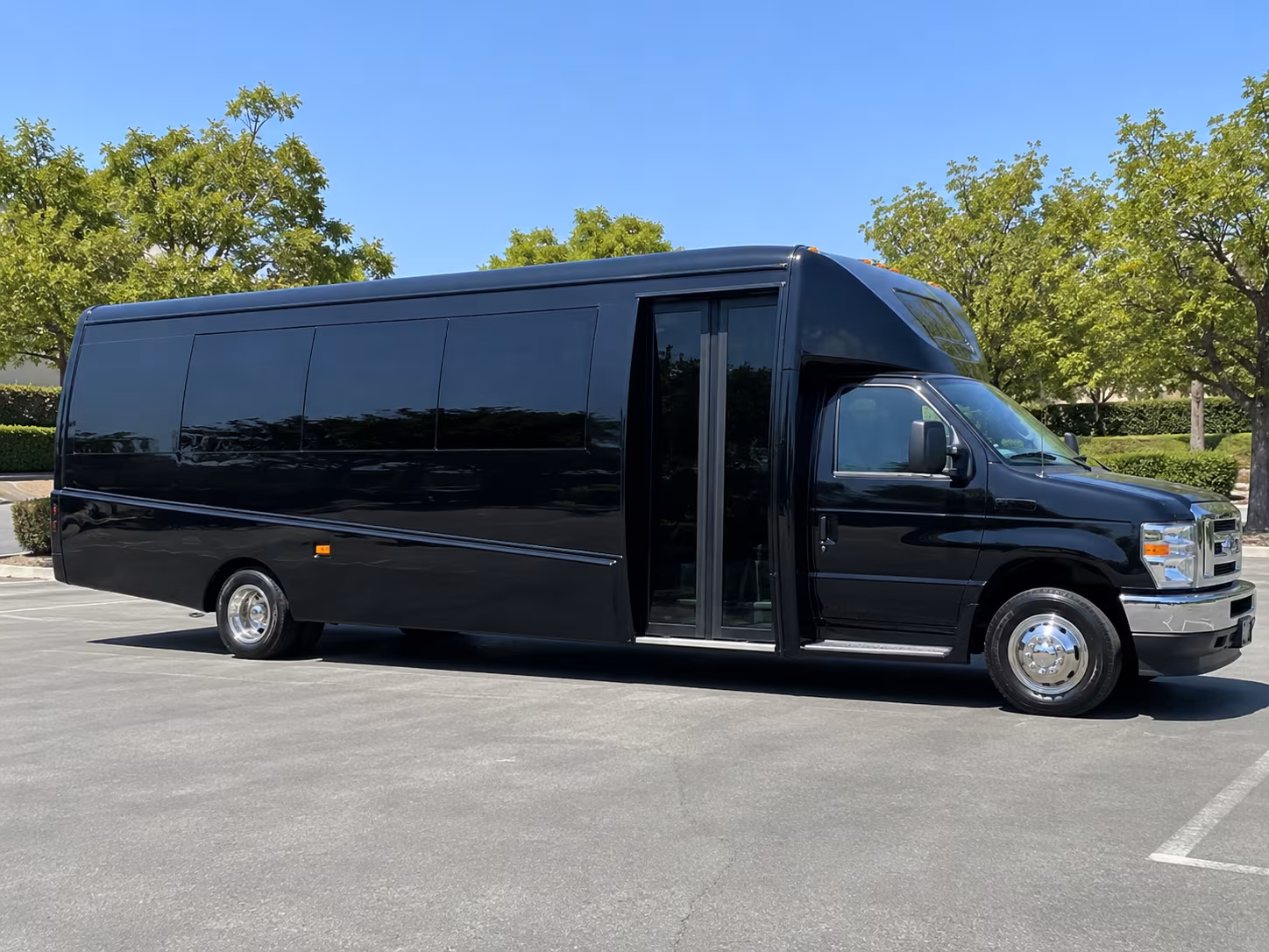 ventura charter bus rentals for rehearsal dinners