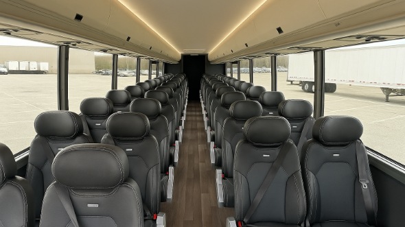 thousand oaks 28 passenger minibus